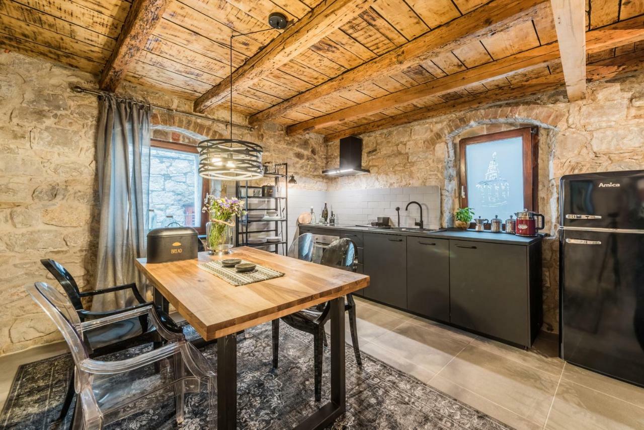 Livo Disno 12 Apartment Split Bagian luar foto
